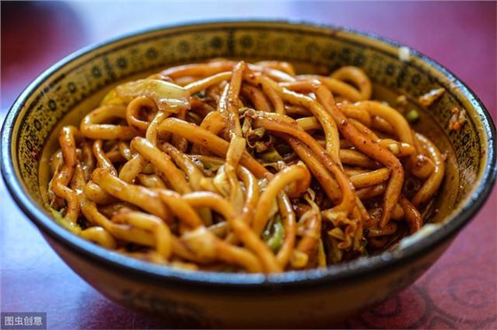 互聯(lián)網(wǎng)+時代，傳統(tǒng)面館該如何搭好順風(fēng)車成功轉(zhuǎn)型？
